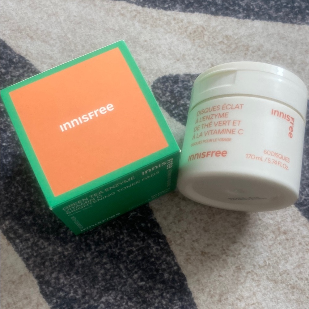 Green Tea Enzyme Vitamin C Brightening Toner Pads